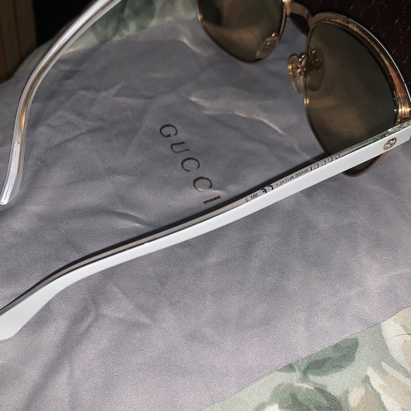 Gucci White/Multicolour GG Sunglasses - Picture 6 of 7